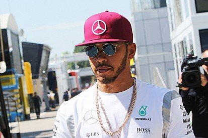 Mercedes geeft Hamilton nieuwe MGU-H voor Spaanse Grand Prix