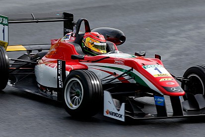 Q1 - Stroll signe la première pole à Pau