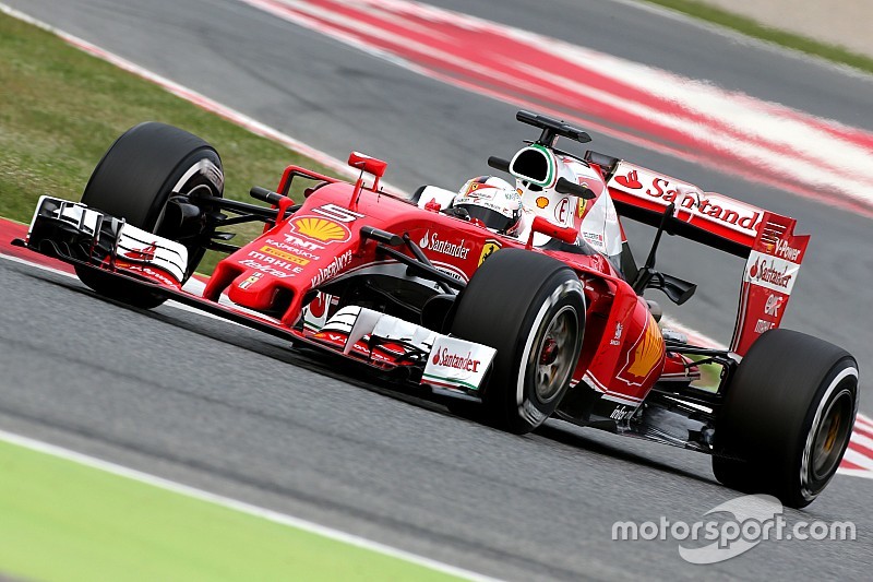 Test Barcellona, Day 1: Vettel e la Ferrari svettano davanti a Rosberg