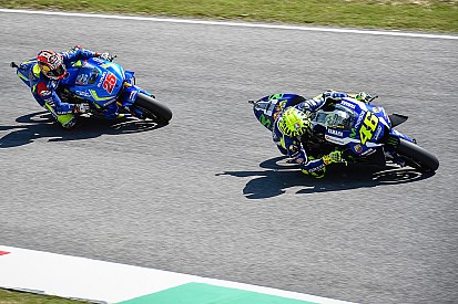 "Slipstreamen van Rossi is bedrog" zegt Lorenzo; Viñales countert
