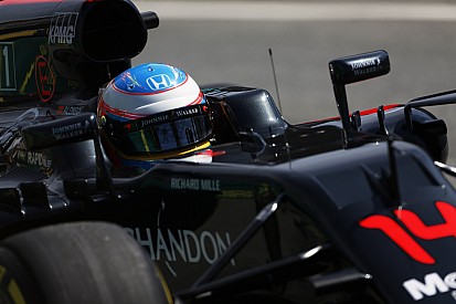 Alonso oppert '18-plus' oplossingen voor tear-off verbod