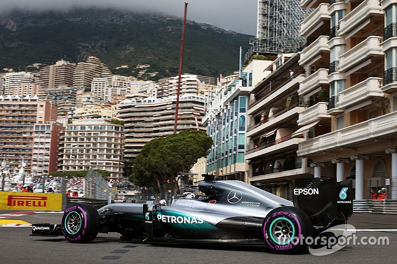 Hamilton considera que los ultra blandos no hacen gran diferencia