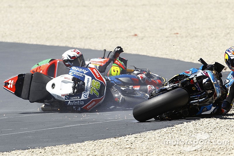Loris Baz no correrá en Montmeló
