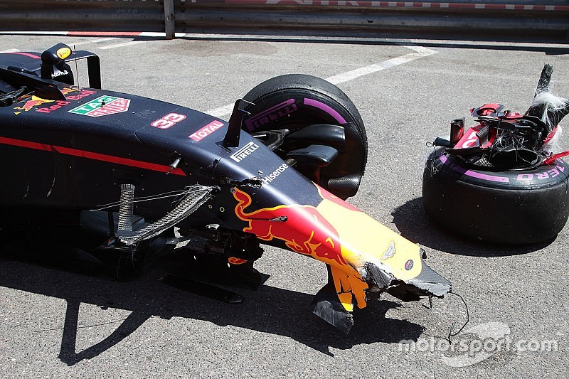 Ферстаппен стартує з піт-лейн на новому шасі Red Bull