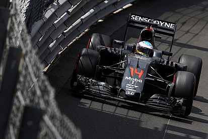 Los neumáticos, "un gran problema" para McLaren - Alonso