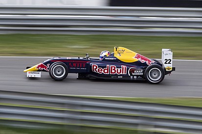 F4 NEZ Zandvoort: Opmeer en Verschoor delen zeges
