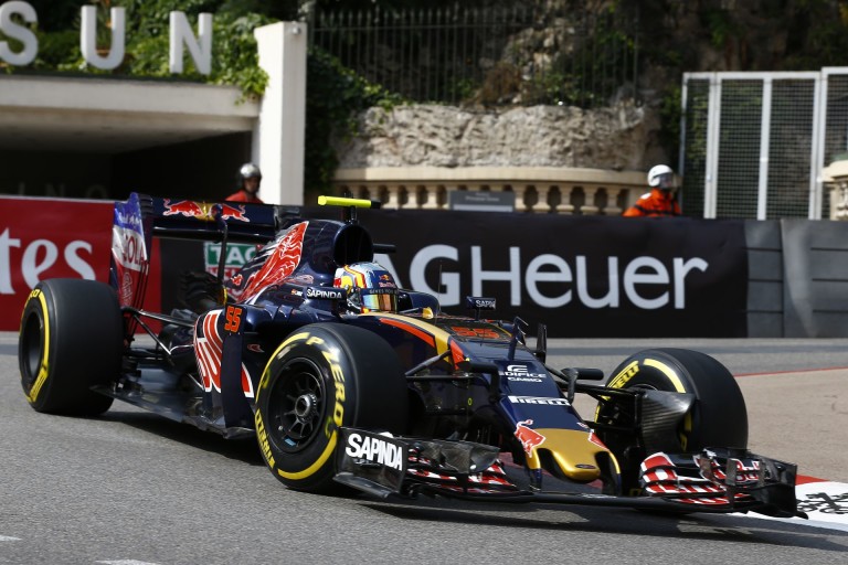 Sainz: „Nem drukkolok Verstappennek…”