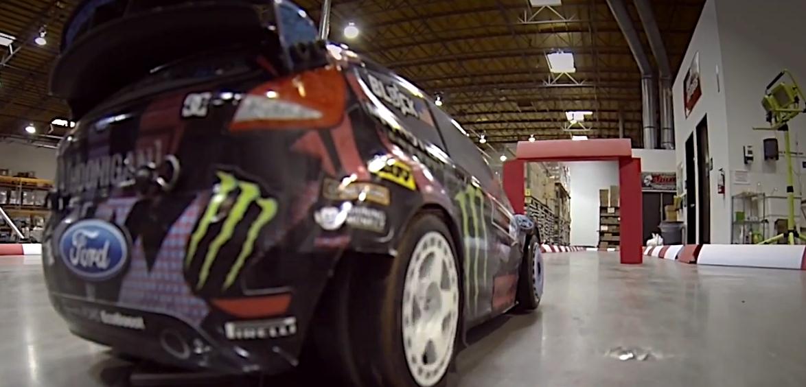 Ez mindent visz: Ken Block Gymkhana egy távirányítós autóval