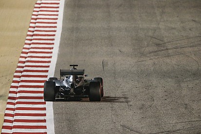 Lehet, hogy a Mercedes dominál, de a Red Bull jobb az előzések terén