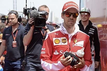 A legjobb onboard videó Vettel kínai bokszutcás előzéséről!