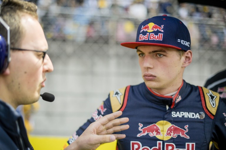 Titkok Max Verstappenről: lopott már gyerekkorában, és reggel fél óra alatt elkészül!