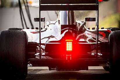 Lauda: „2017-ben már harcban lesz a győzelemért a McLaren-Honda”