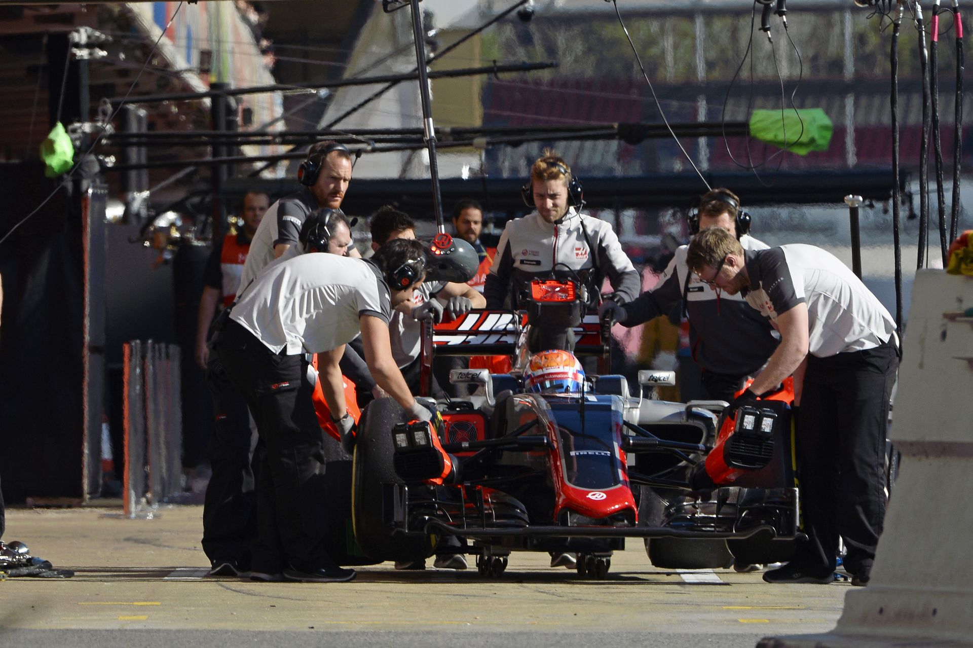 A Haas Racing egyáltalán nem függ a Ferraritól - minden döntésükért vállalják a felelősséget!