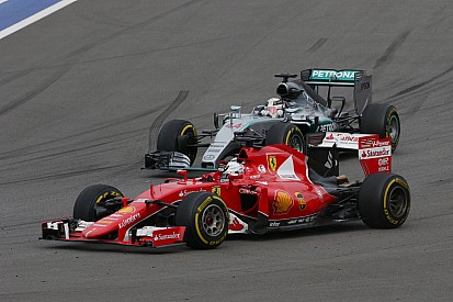 A 10 legszebb előzés a Forma-1-ben: 2015