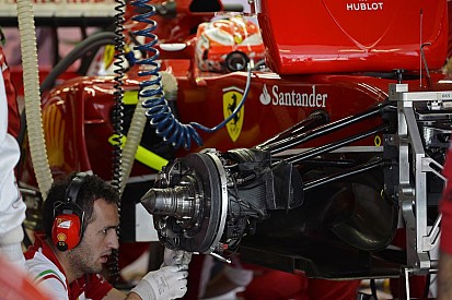 Technikai gondok miatt nem tud tesztelni Raikkönen