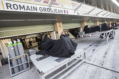 Megint Ecclestone fizette ki a Lotus számláját: Brazília után Abu Dhabiban is