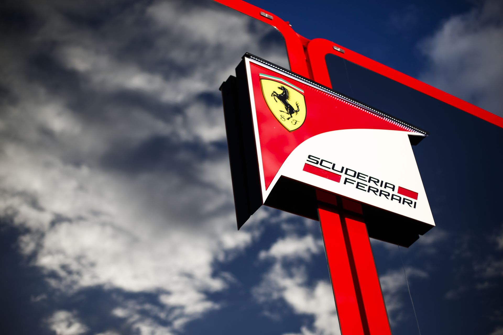 A Ferrari tőzsdére megy - vajon a részvényeinek értéke mit árul el a Forma-1-ről?