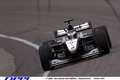Hakkinen őrülten hangos és karakteres száguldása a McLarennel Indianapolisban