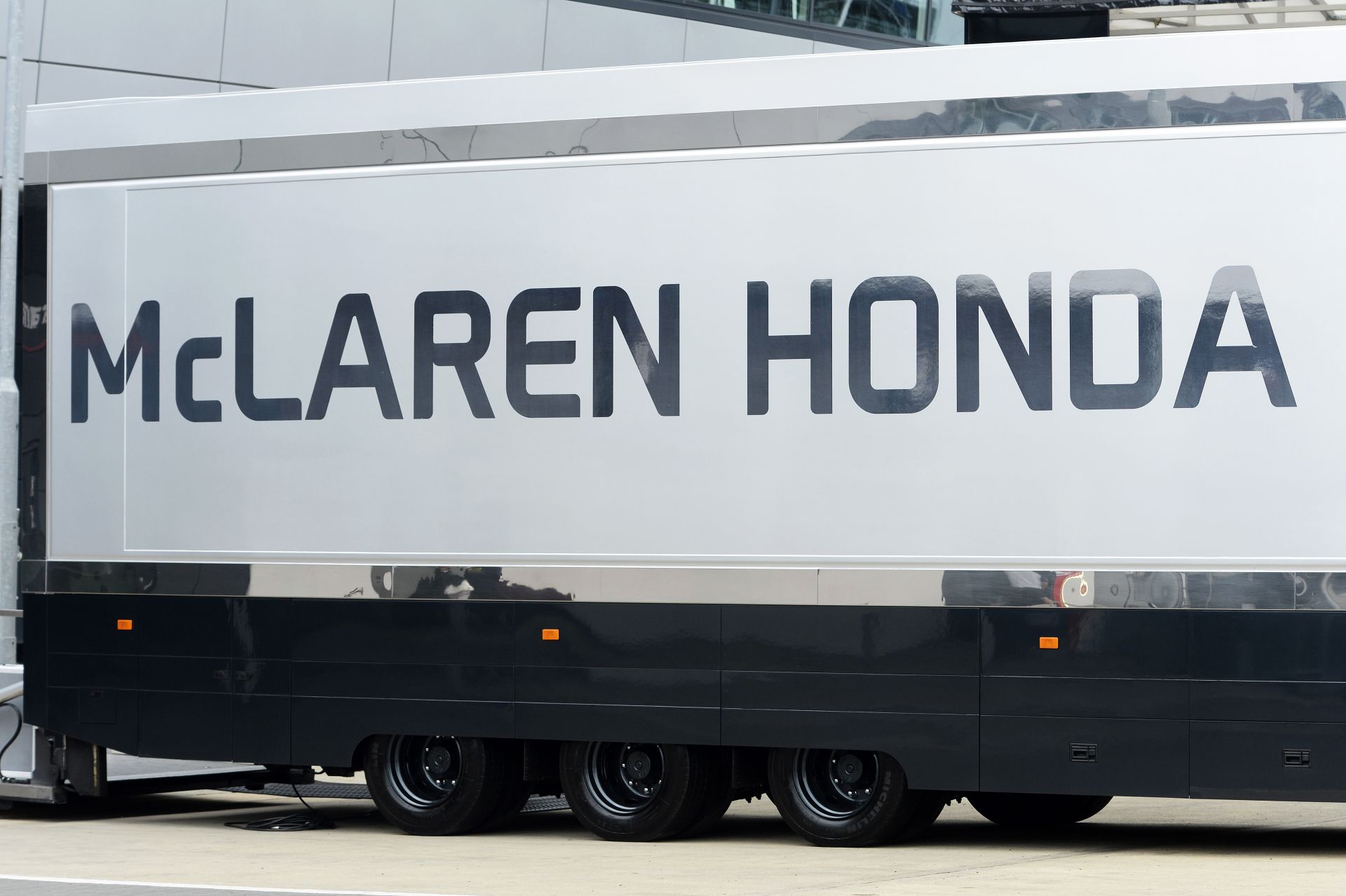 McLaren: Jelenleg Alonso és Button munkájával is elégedettek vagyunk!