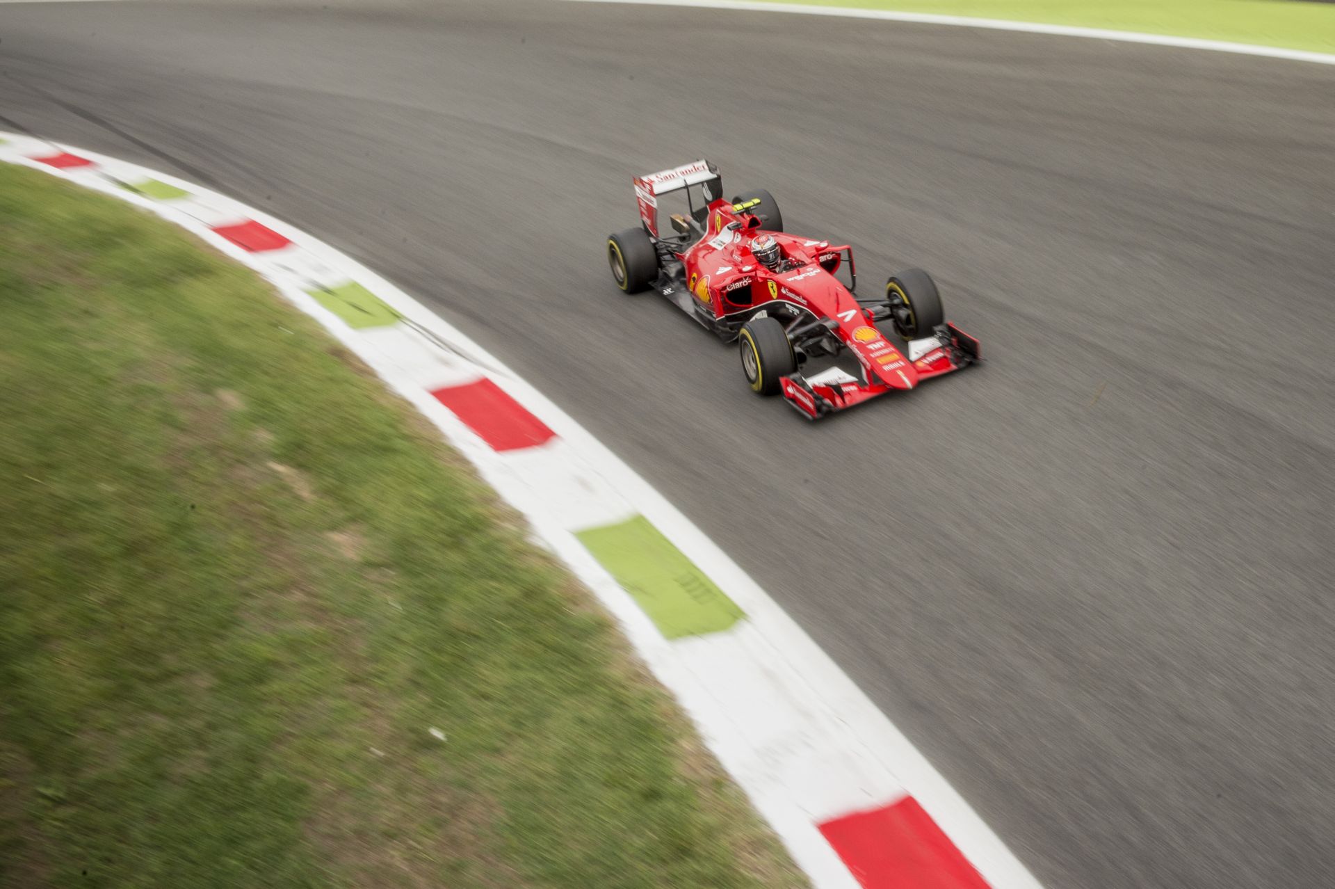 Raikkönen Ferrarija volt a leggyorsabb az egyenesekben Monzában: iszonyatosan lassú Manor