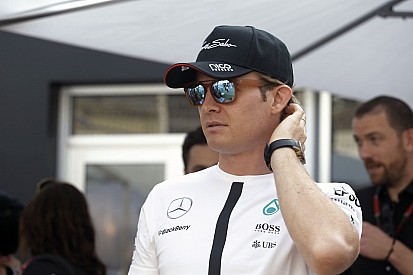 Tényleg Rosbergnek köszönhető, hogy a Mercedes ennyire jó? És ilyenkor hol van Hamilton?