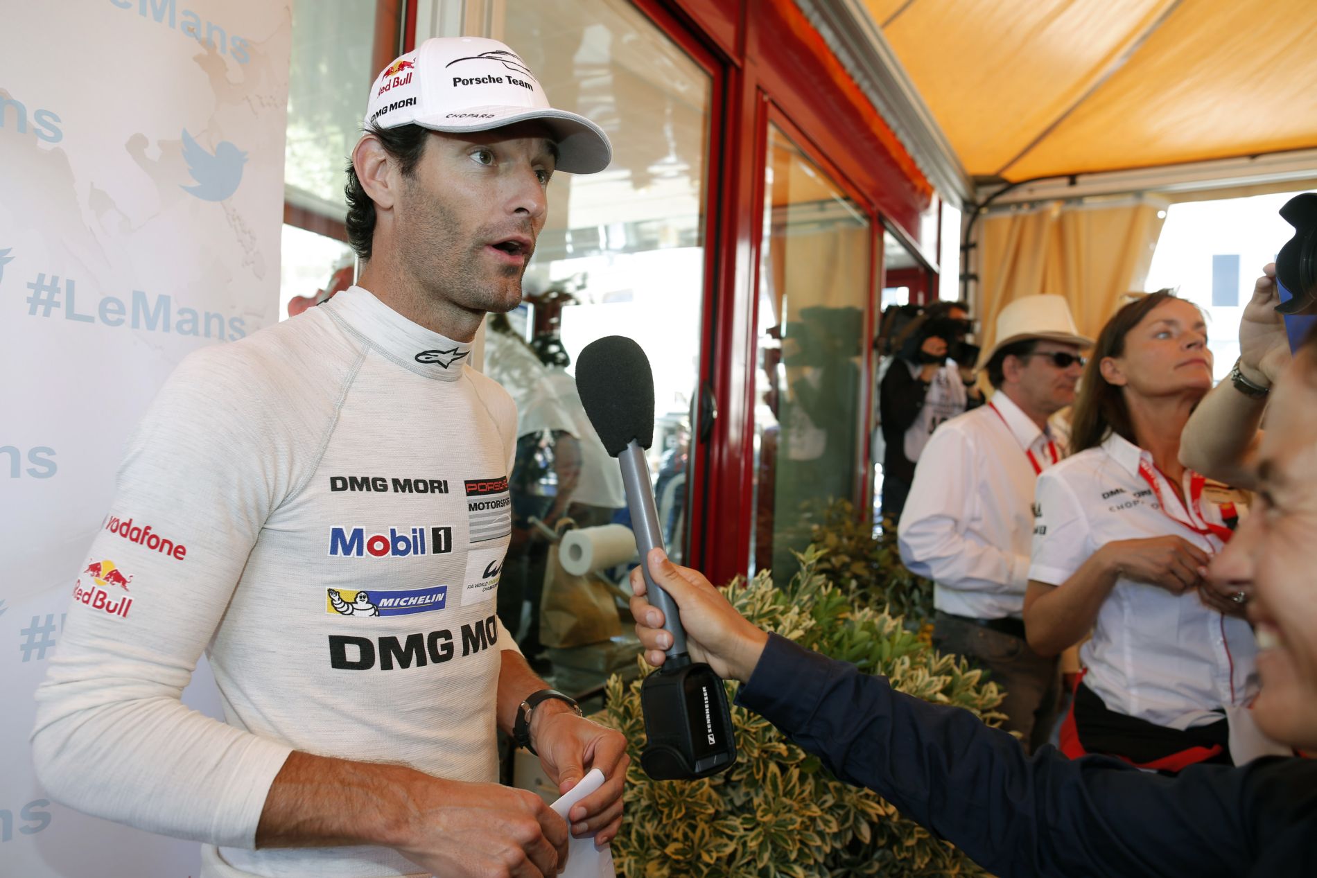 Van veszélye az új rajtoknak, de Webber szerint megér egy próbát, hátha jobb lesz a show