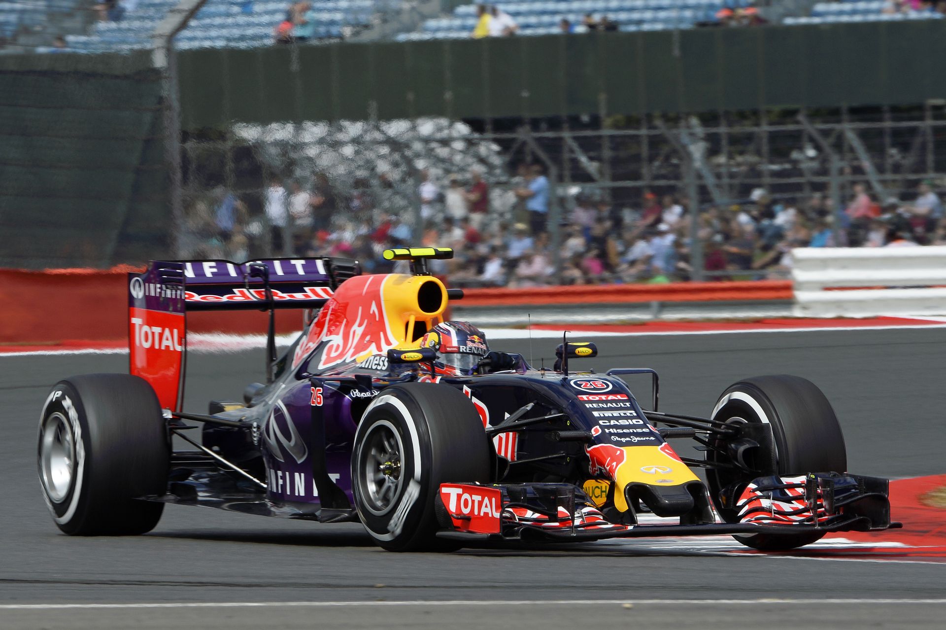 Red Bull: Kvyat fontos pontokat szerzett, Ricciardo kimaradt a körből