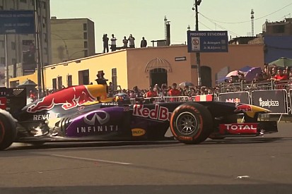 Hivatalos videó a Red Bull F1-es parádéjáról Limából
