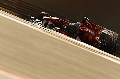 Alonso tanácsa a Mercedes-duónak: ne csináljátok utánunk, amit 2010-ben tettünk!