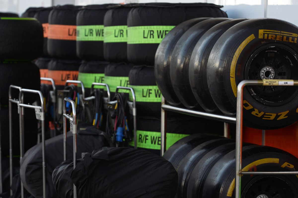 Jövőre legalább 1 másodpercet gyorsul az F1: a Pirelli 2-3 kerékcserét lőtt be 2015-re