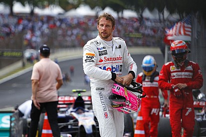 Nem az idei eredmények alapján dönt a McLaren, hiába a sok pont Button neve mellett