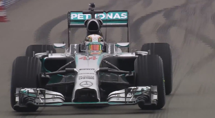 Hatalmas show-t csinált a Mercedes: Hamilton és Rosberg is akcióba lendült