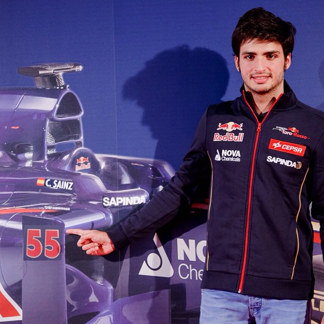 Rajtszámot választott Sainz Jr.: mit szóltok hozzá? (kép)