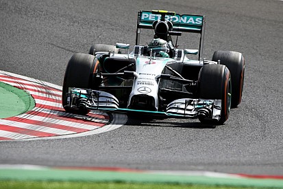 Hamilton mindenre felkészült, Rosberg megtalálta azt a 7 ezredet Szingapúrból