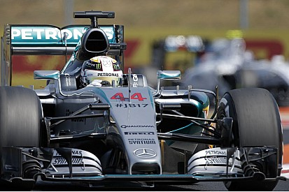 Délután is Hamilton volt a leggyorsabb a Hungaroringen! Kvyat második, Ricciardo harmadik, de elfüstölt alatta a Renault!