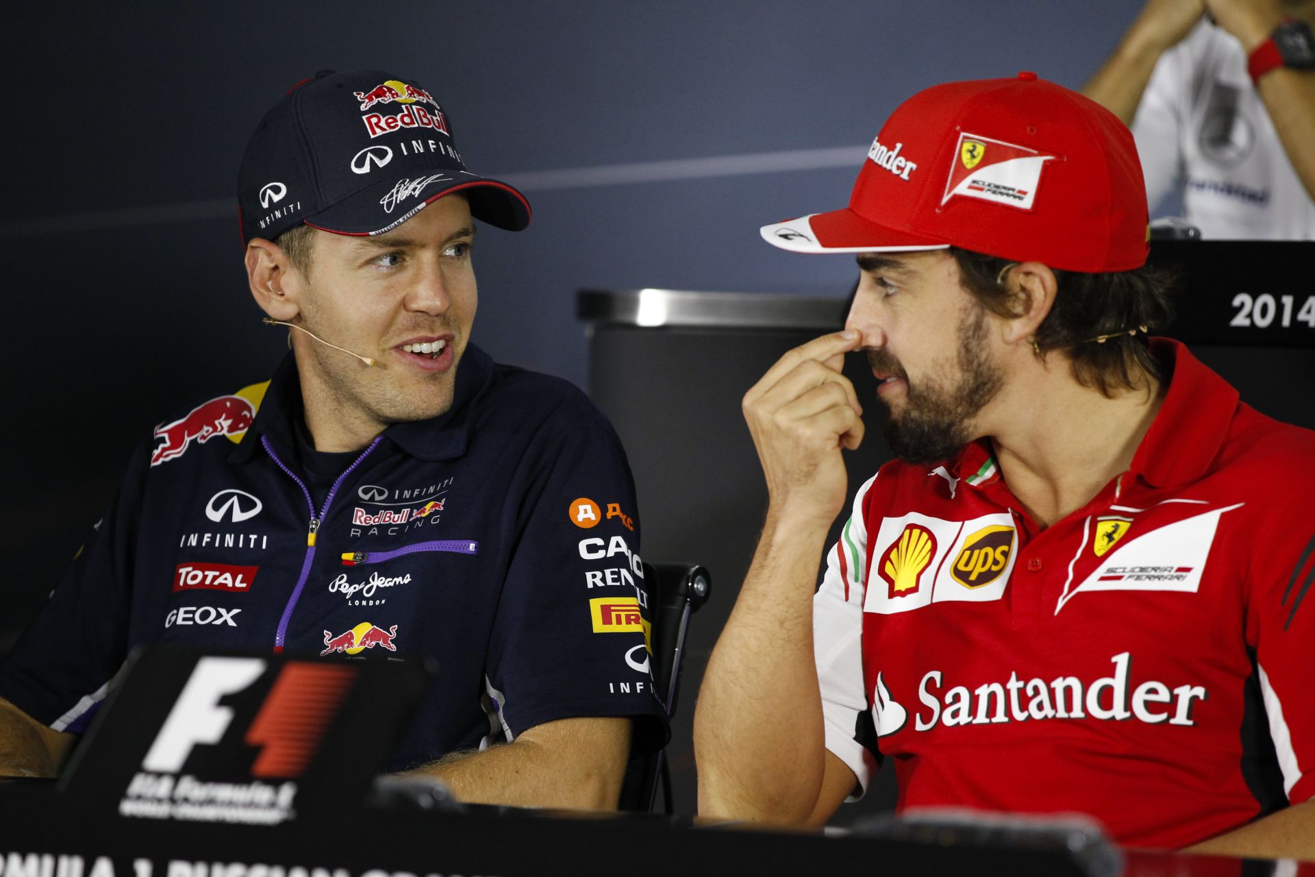 Alonso McLaren és Vettel-Ferrari bejelentés az Amerikai Nagydíjon?