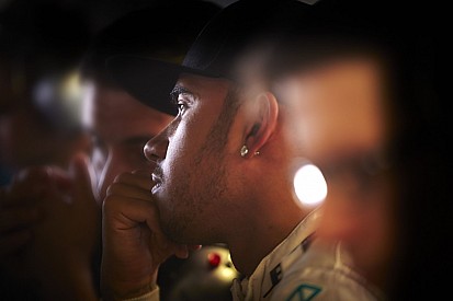Hamilton élvezte a sokkolóan unalmas Kanadai Nagydíjat
