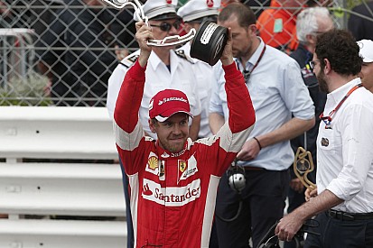 Vettel tudja: az ágaskodó lovacska volt élete döntése!