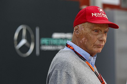 Lauda egyetért Raikkönennel: Veszélyesebb Forma-1-re van szükség