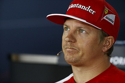 Alonso nagyon boldog, Raikkönen kevésbé: Felemás időmérőt zárt a Ferrari Szingapúrban