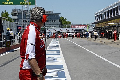 Hatalmas mém-tenger: Így figurázta ki a Lotus a ferraris, massás jelenetet! Hatalmas!