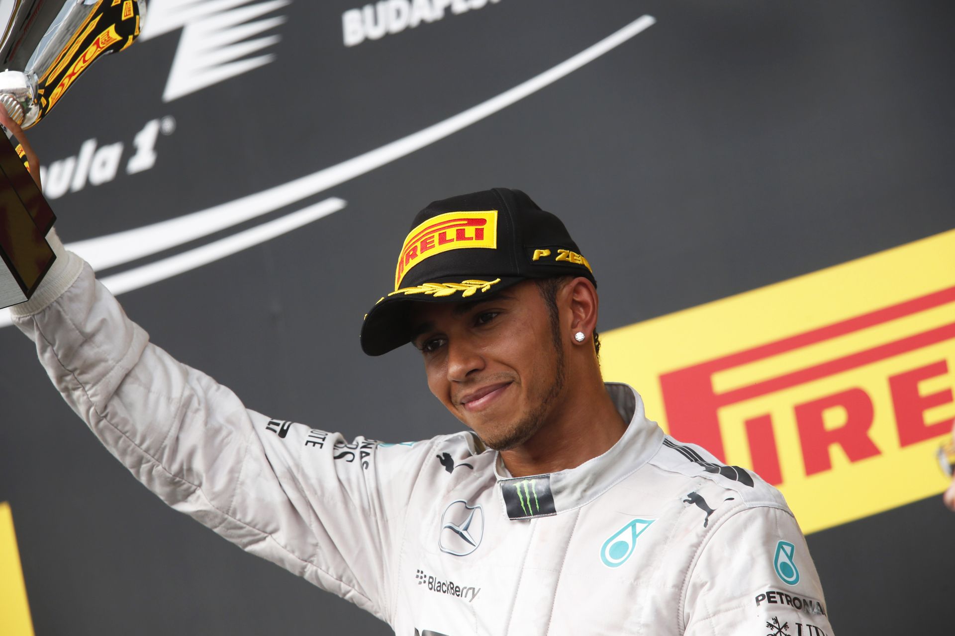Nyilvánosságra került a teljes rádiós beszélgetés a Magyar Nagyíjról Hamilton és a Mercedes között: Miért kellene elengednem Ros