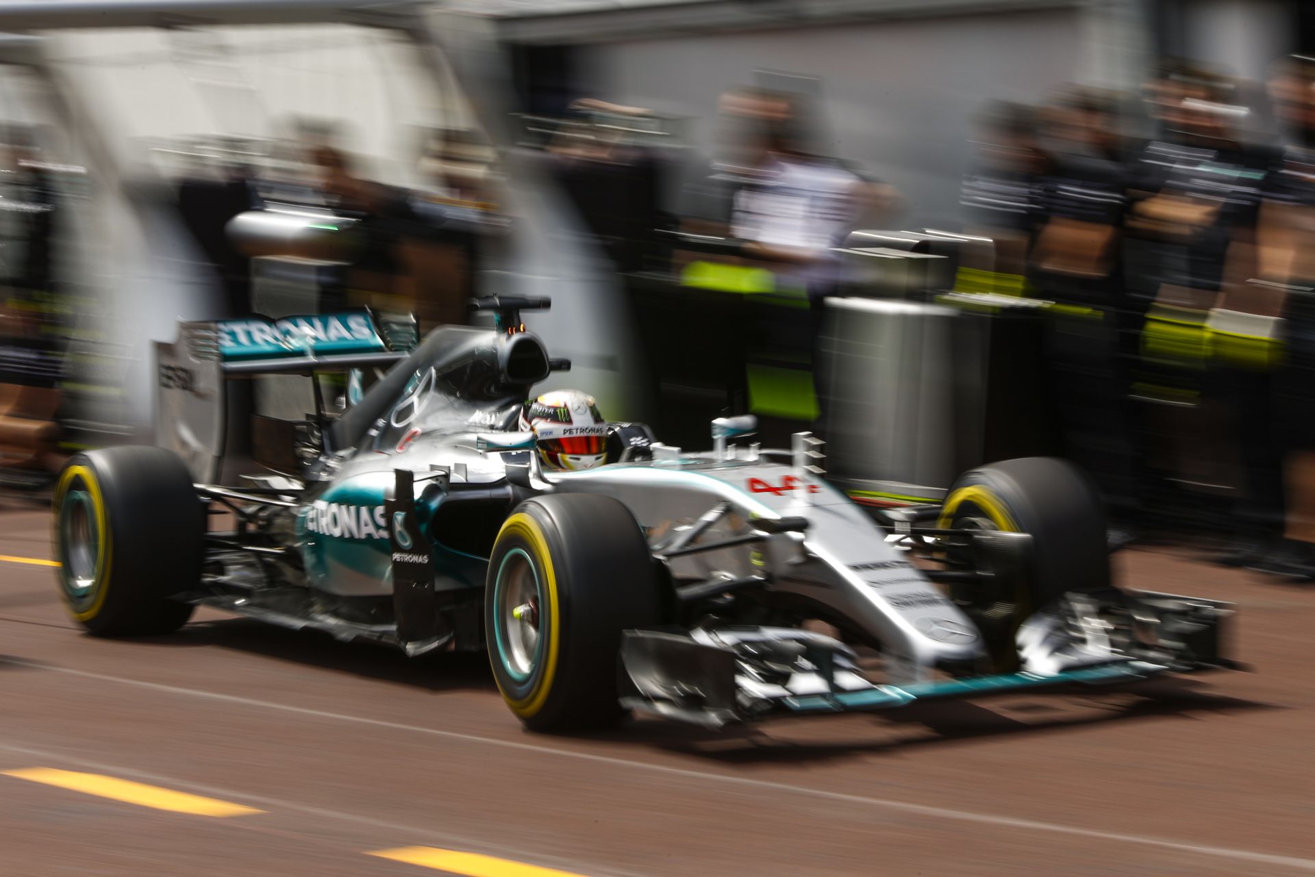 Hamilton: Gratulálok Rosbergnek, de jövőre én nyerem meg a Monacói Nagydíjat!