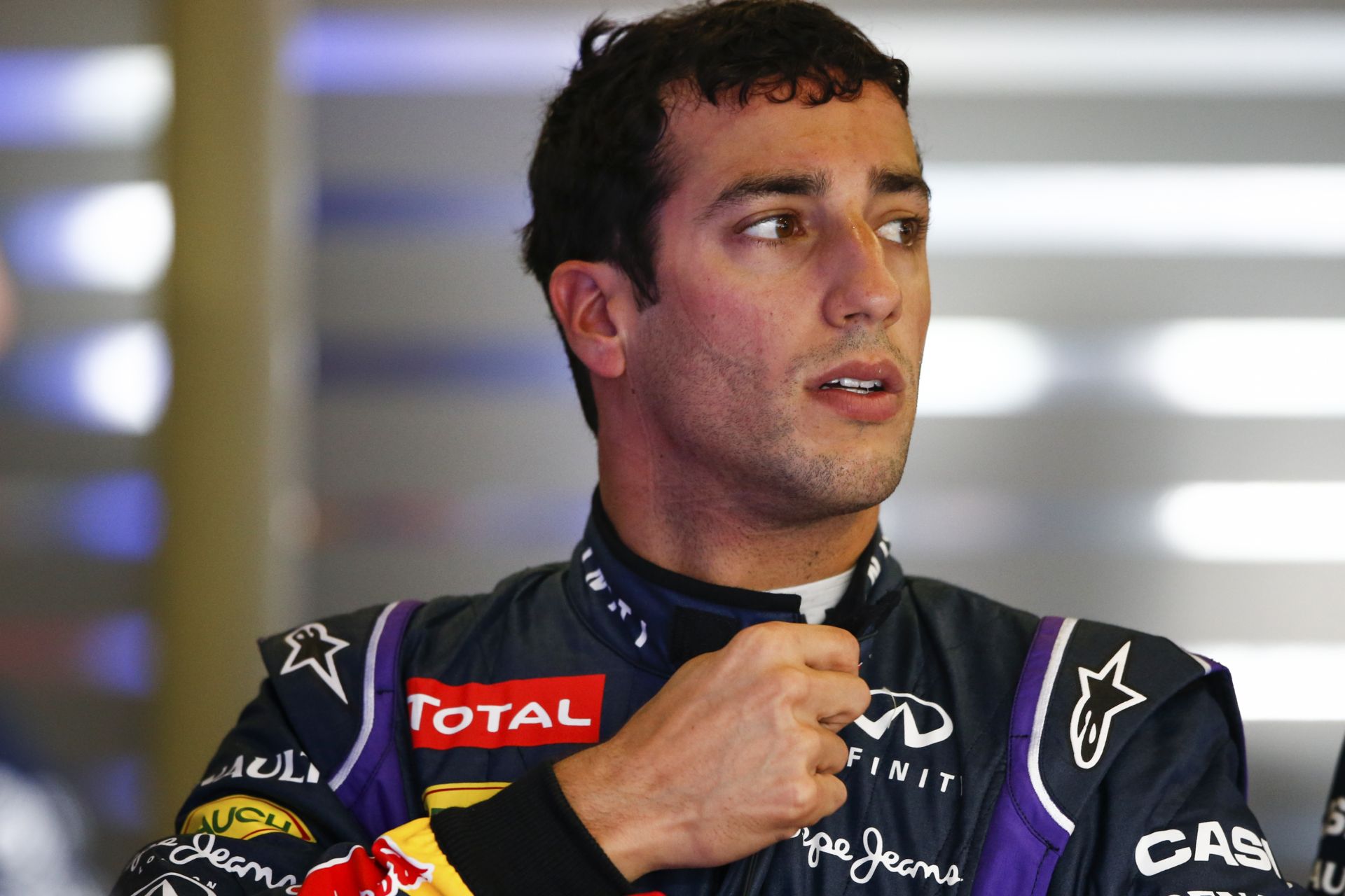 A Red Bull elismerte, tönkretette Ricciardo időmérő edzését