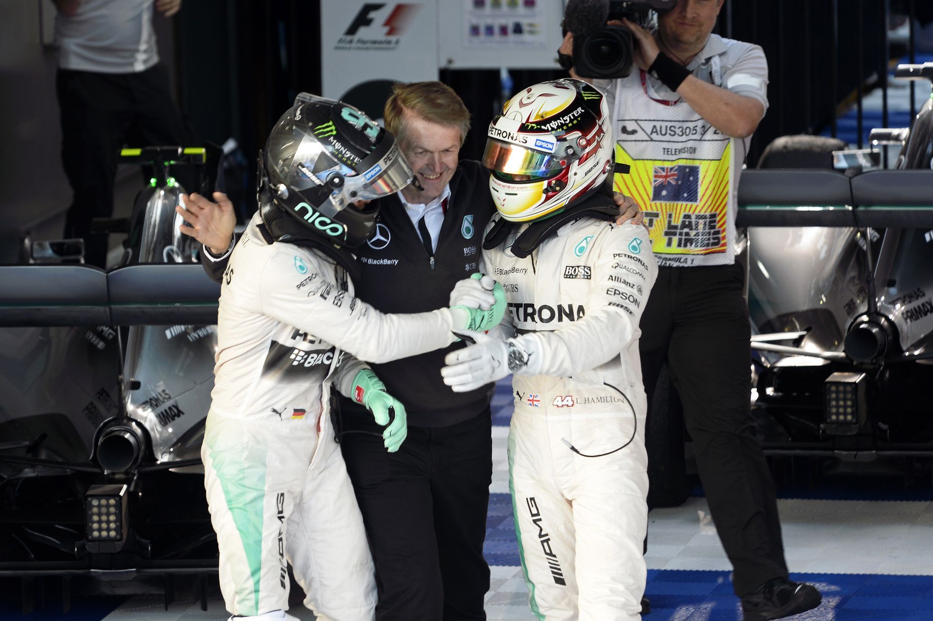 Rosberg: Nem adnék 200 milliót Lewisnak!
