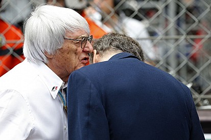 A szabályok rosszak, nem a Mercedes hibázott - Ecclestone és Justin Bieber esete