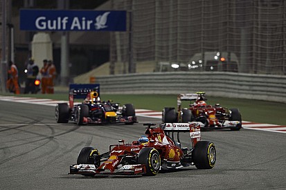 Bahrein egy rémálom, ezért jövőre csak Európában tesztelnek az F1-es csapatok