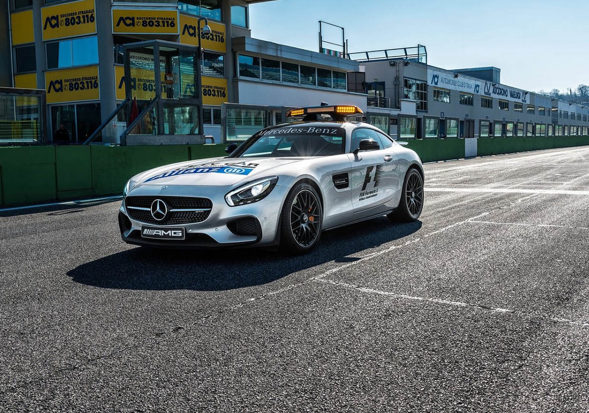 Képeken a Forma-1 legújabb biztonsági autója: Mercedes AMG GT S - az eddigi legjobb SC?