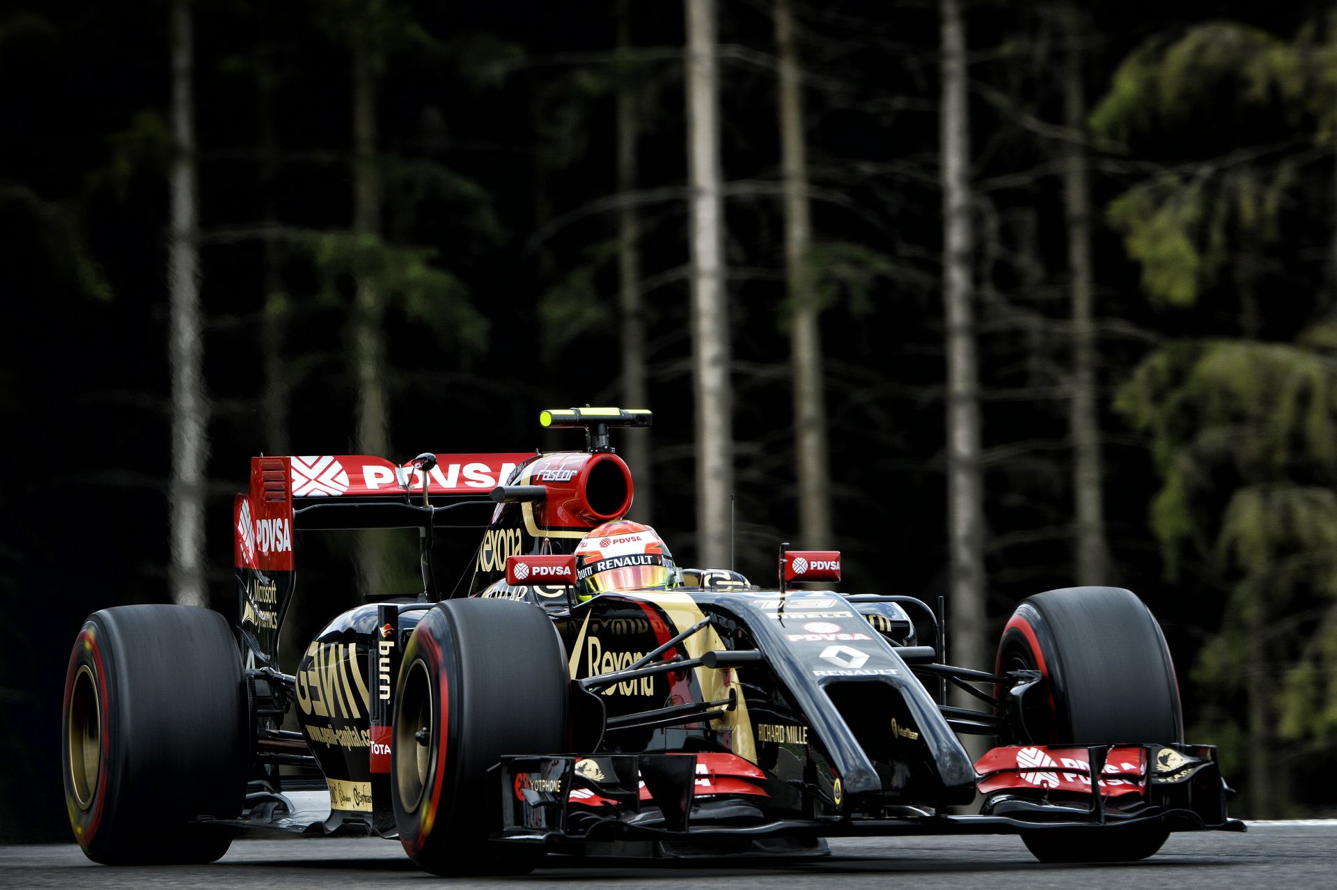 Érkezik a bejelentés? Szakít a Lotus a Renault-val!