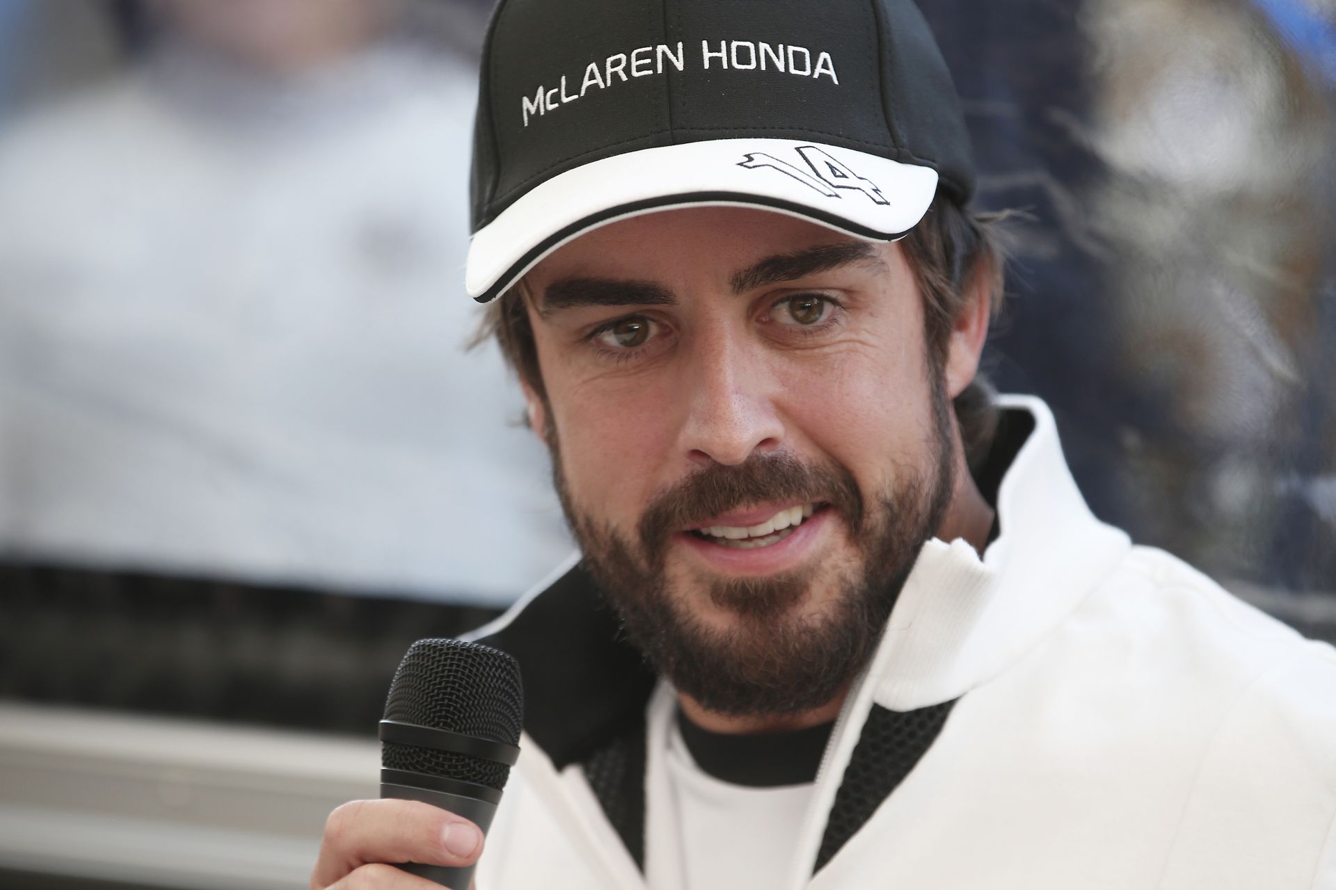 Alonso minden idők egyik legrosszabbul szerződő világbajnoka?